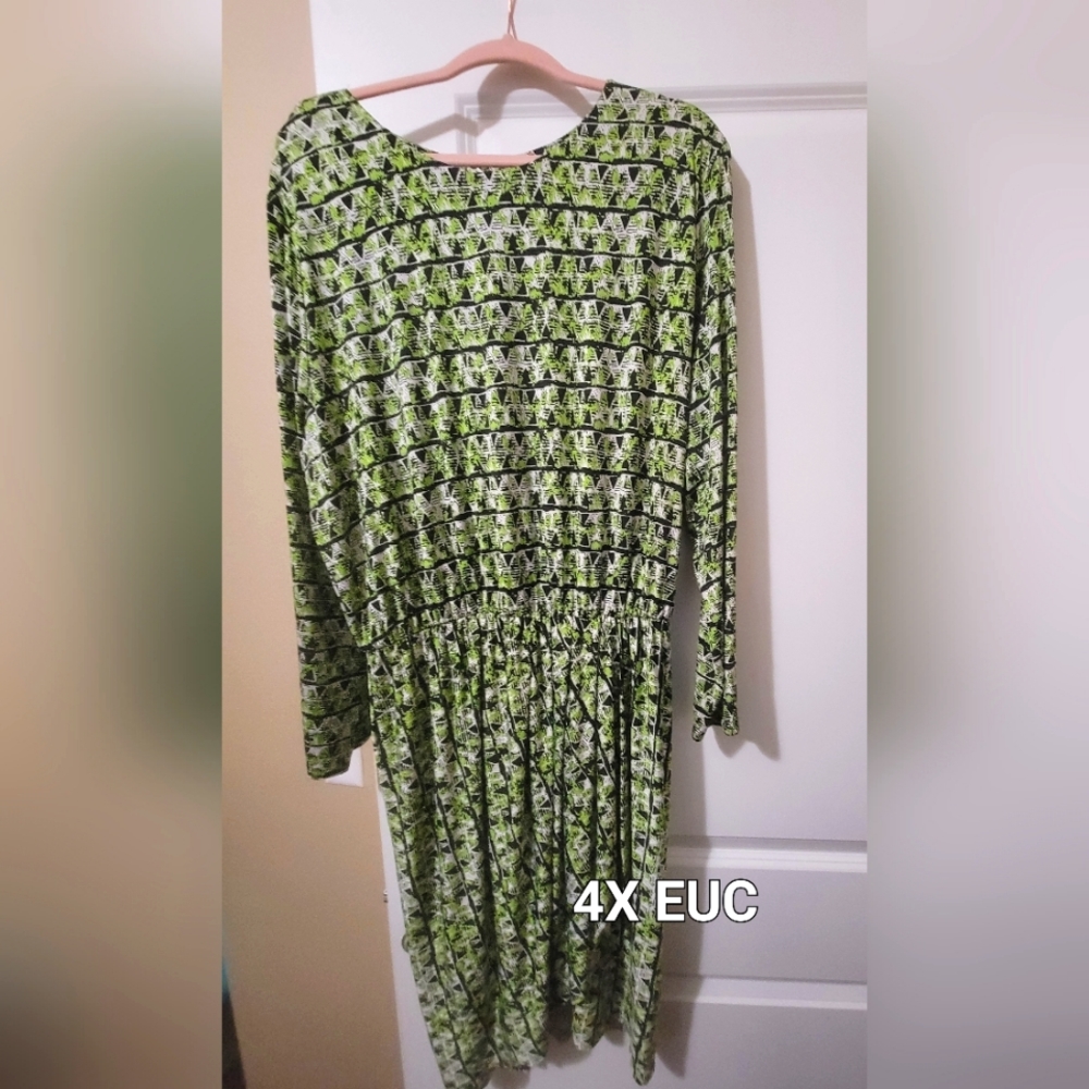 Adorable plus size dress!